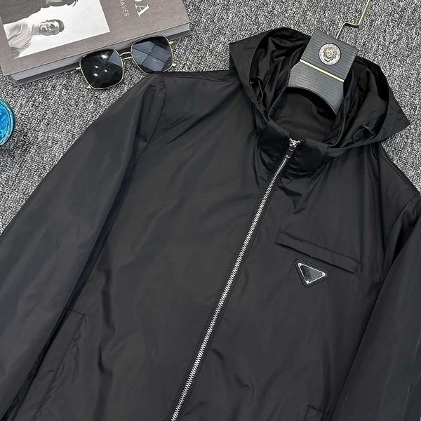 

summer men's black hooded zipper long-sleeved loose jacket short jacket, nylon fabric feels soft and comfortable, loose version of fash, Black;brown