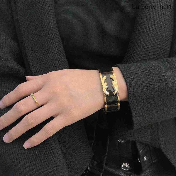 

brand gold bangle famous designer bracelet fashion circle couple love bracelet luxury jewelry party birthday accessories gift box, Black