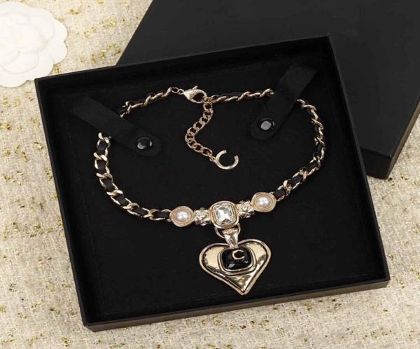 

2022 charm heart shape pendant with black enamel and genuine leather design in 18k gold plated for women wedding jewel6581412, Golden