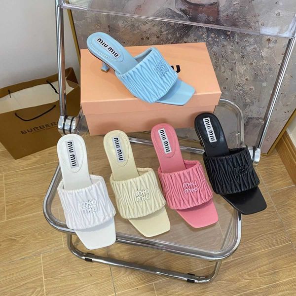 

mius beach shoes women slide designer sandals 2023 summer new family slippers for wear in luxury style flat bottom square djye