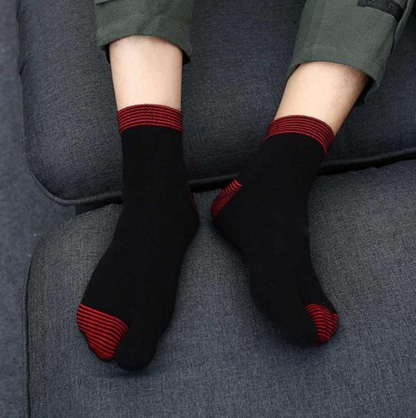 

2 pairs men socks cotton 2 toe yoga socks new design japanese style flip flop sandal split toe tabi black white gray color1827876