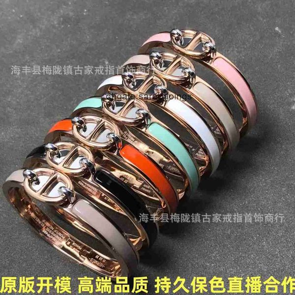 

aher mas designer luxury brand enamel bracelet enamel pig nose h bracelet anchor chain buckle couple bracelet, Black