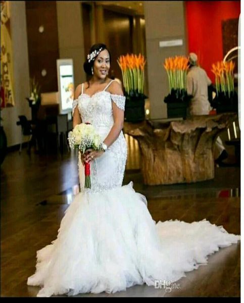 

vintage spaghetti straps lace appliques mermaid wedding dress bridal gown with layered ruffles skirt factory custom made gowns5093067, White