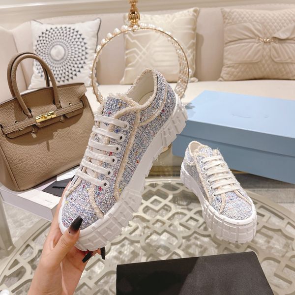 

designer casual shoes luxury mark embossed trainer sneaker white pink black green yellow denim canvas low for mens sneakers women trainers p