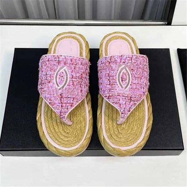 

fashion slippers luxury design summer men and women flat shoes thick sole leather rubber letter casual cartoon slippers, Black