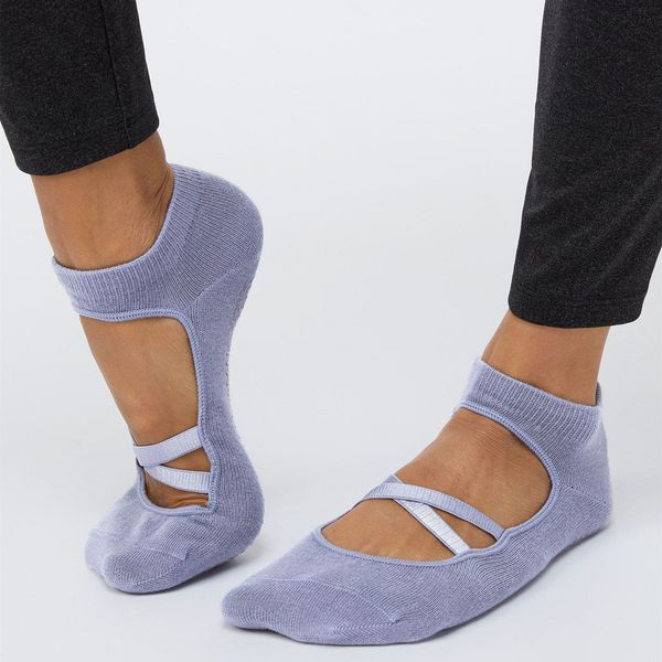 

sports socks 2pairsset breathable cotton yoga socks solid color women dance sports socks silicone nonslip gym running fitness pilates socks, Black