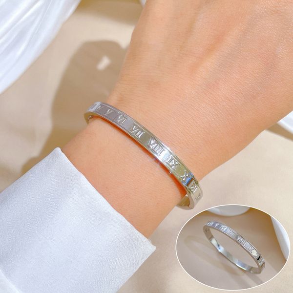

luxury bracelet designer for women luxury bracelet ins wind charm bracelet minimalist cross-border fritillaria 20 style bracelet birthday gi, Black