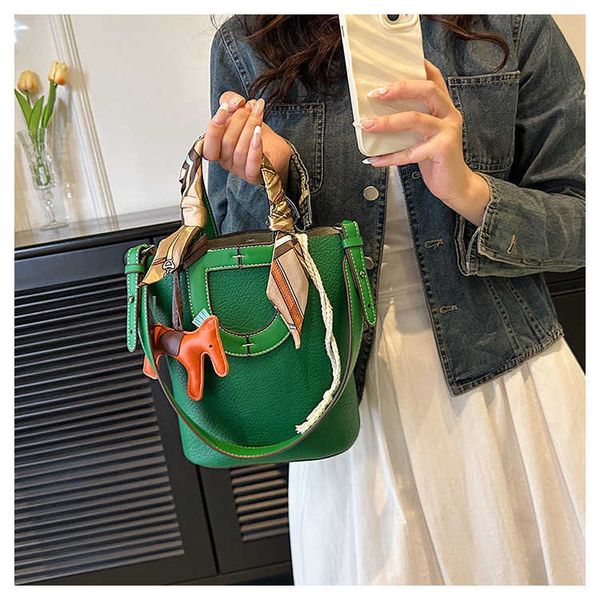 

brand designer vegetable basket bags for women a niche design with a high end and trendy feel womens 2023 summer new western style bag handh