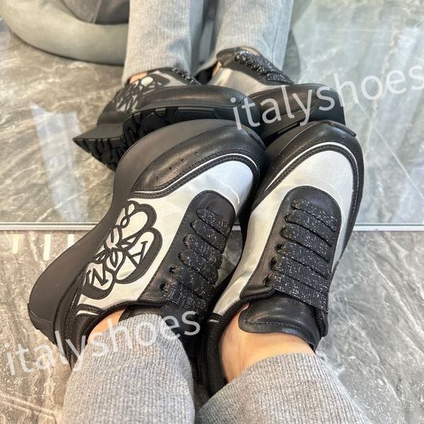 

luxurys reflective leather dad shoes space stitching material sneakers designer sneakers modern autumn winter trendy shoe xsd230403, Black