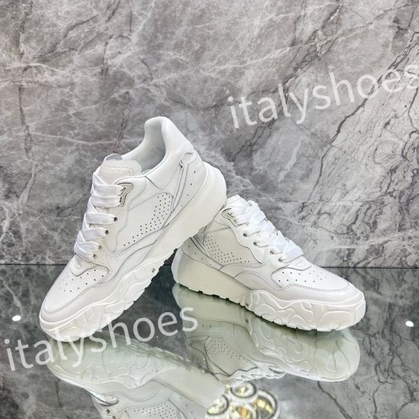 

2023 luxury designer trainer skate shoes run fashion sneakers women men sports shoes chaussures casual classic sneaker woman xsd230405, Black