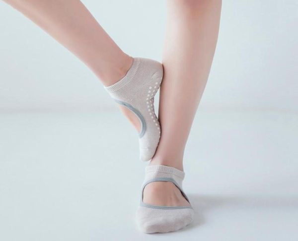 

sports socks silicone non slip women yoga breathable antifriction pilates barre dance slippers with grips3551451, Black