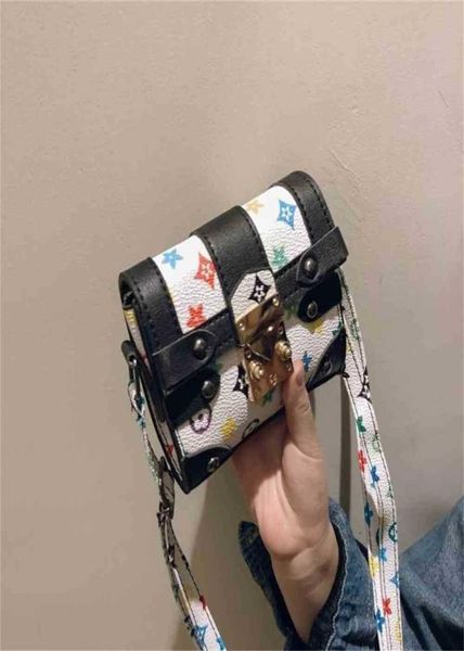 

2021 christmas children039s messenger bag kids grils printed mini crossbody pack wallet fashion one shoulder small square bags 4459994, White
