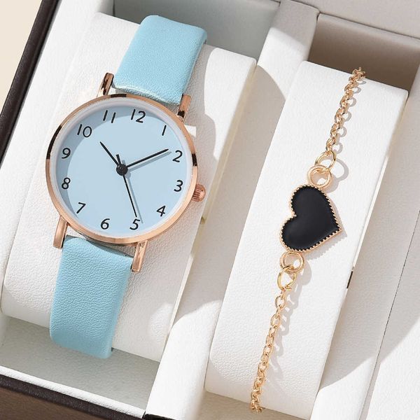 

2pcs set new watch women fashion casual leather belt watches simple ladies round dial quartz wristwatches dress clock scrs, Slivery;golden