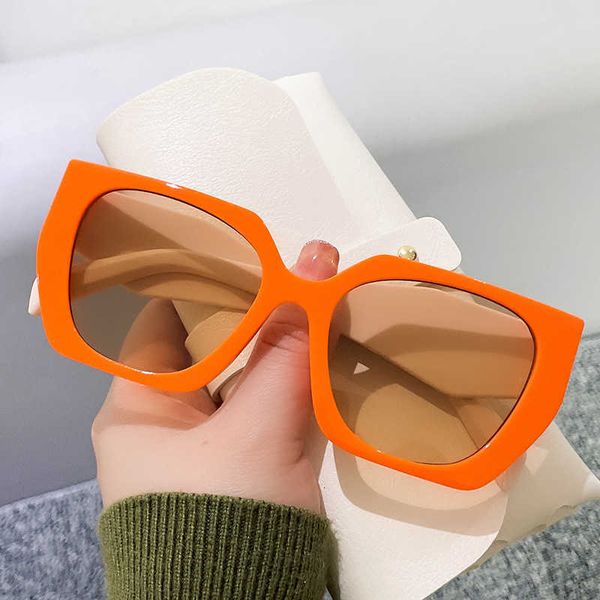 

designer triangular signature sunglasses internet celebrity fashion polygon for women new minimalist color matching outdoor anti uv moisture, White;black
