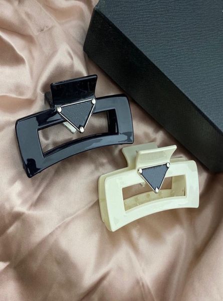 

fashionable black white triangle designers clamps large size hairpins scrub plastic hair claw for women barrettes carving crab acc6168546, Slivery;golden
