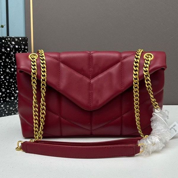 

luxury classic womens crossbody chain bag burst ringer japanese new large capacity retro small incense wind axils classic cloud bag, Black;red