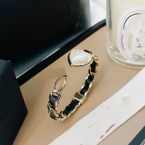 

luxury opening bangle designer women classic jewelry letter ccity woman men gold charm bracelets with box 24, Black