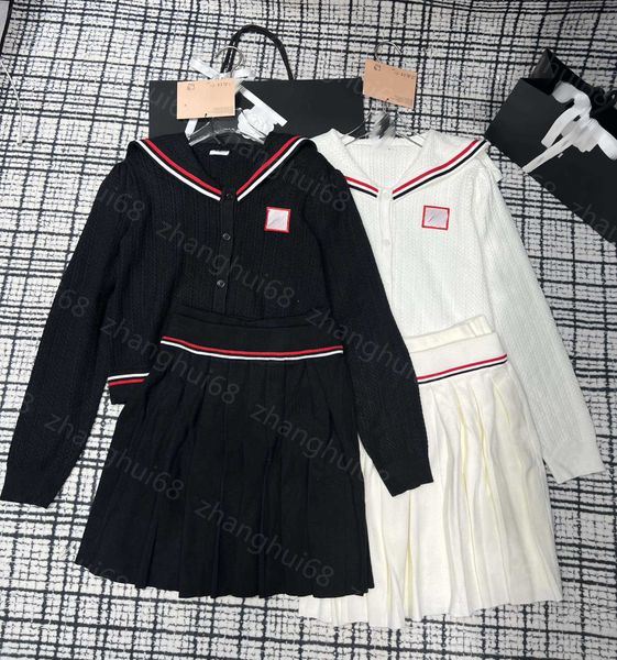 

23ss womens designer clothing skirt set navy collar red and black border line long sleeve knitted cardigan coat pleated knitted skirt sets w, White