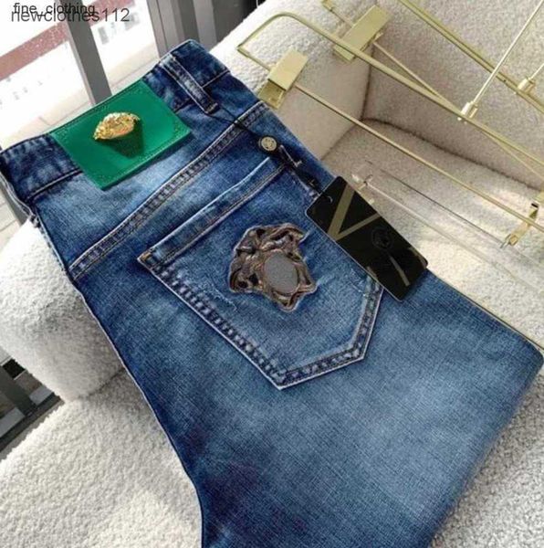 

mens loose jeanss vers designer pants business casual long medusa gold-plated button man sweatpants baggy jeans for men02, Blue