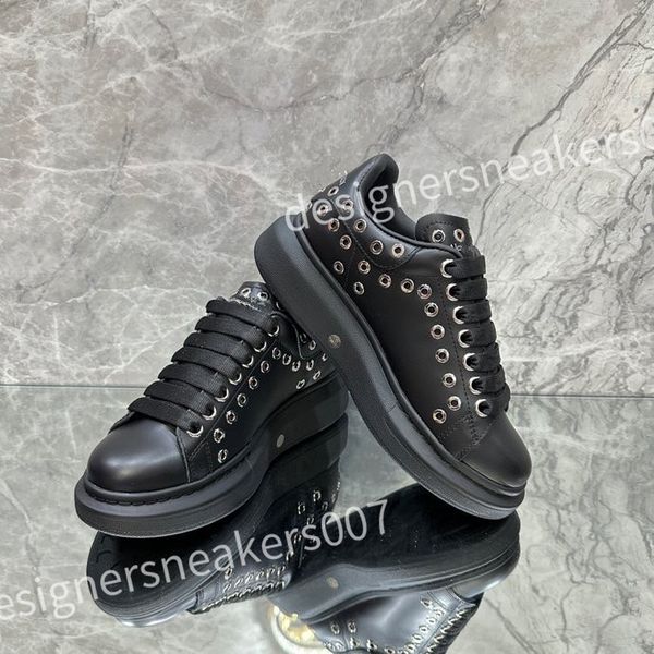 

2023 new luxury designer men causal shoe fashion woman leather lace up platform sole sneakers white black mens womens sneaker xsd221110