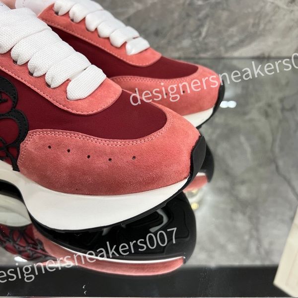 

luxurys designer men causal shoes fashion woman leather lace up platform sole sneakers white black mens womens sneaker xsd221109