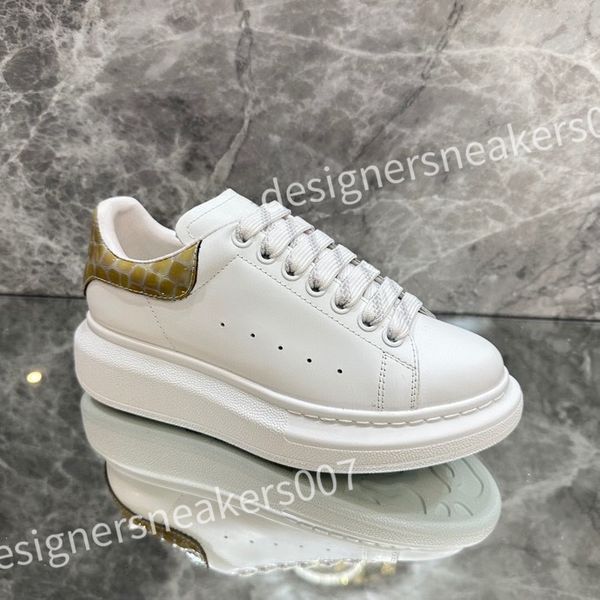 

2023 new mens old daddy shoes sneakers fashion trend designer brand classic pure black non-slip outsole outdoor street xsd221105