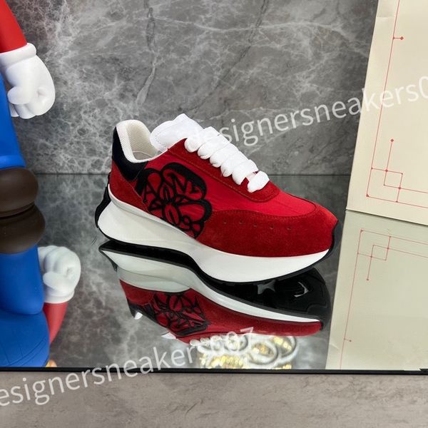 

2023 designer men causal shoe fashion woman leather lace up platform sole sneakers white black mens womens sneaker xsd221109