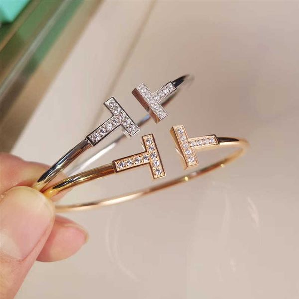 

designer new tiffay double bracelet 925 sterling silver plated 18k gold inlaid with diamond full smooth t-shaped elastic seiko high version, Black