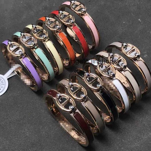 

aher mas designer luxury brand enamel bracelet designer bracelet home enamel h pig nose colorless love new product anchor chain 8 button cou, Black