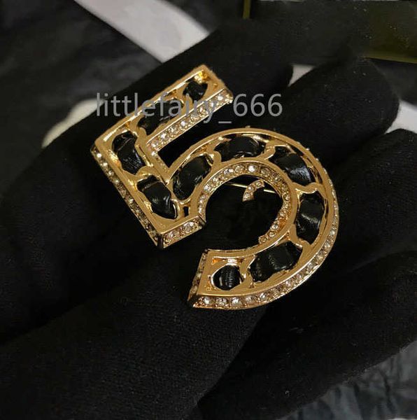 

23ss luxury brand gold letter designer pins brooches for women men copper fashion crystal pearl brooch gold plate pin jewelry for party, Gray