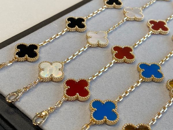 

luxury bracelet van clover bracelet for men bracelets designer for women bracelet designer jewelry bangle mens bracelet diamond bracelet men, White