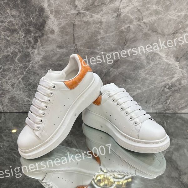 

2023 new luxury mens old daddy shoe sneakers fashion trend designer brand classic pure black non-slip outsole outdoor street xsd221105