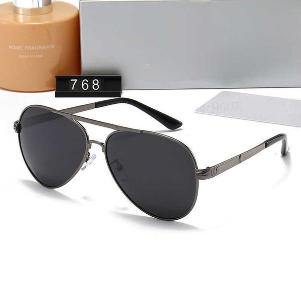 

Fashion Mercedes-Benz top sunglasses New Men's Polarized Sunglasses Driving Toads Leisure 768 with logo box