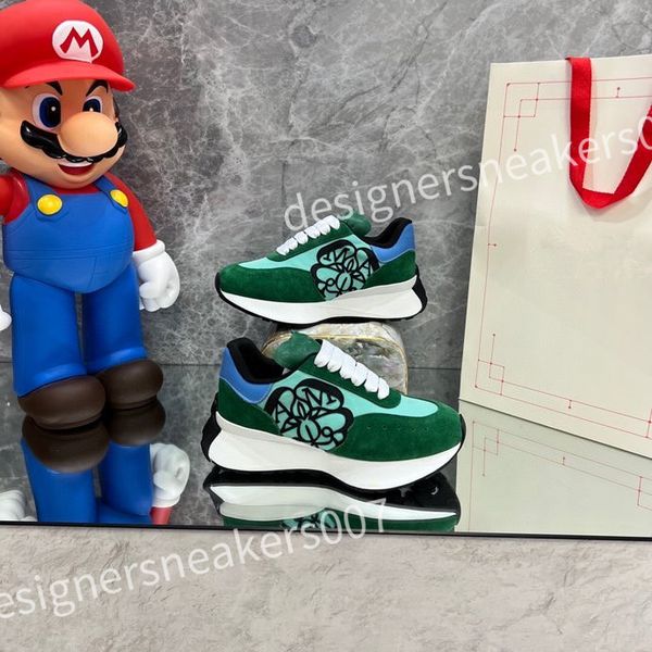 

luxurys designer men causal shoes fashion woman leather lace up platform sole sneakers white black mens womens sneaker xsd221109