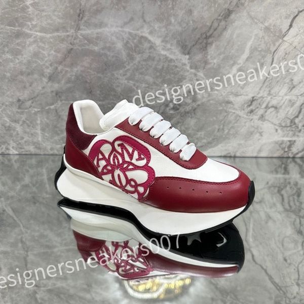 

2023 new luxury designer men causal shoes fashion woman leather lace up platform sole sneakers white black mens womens sneaker xsd221108
