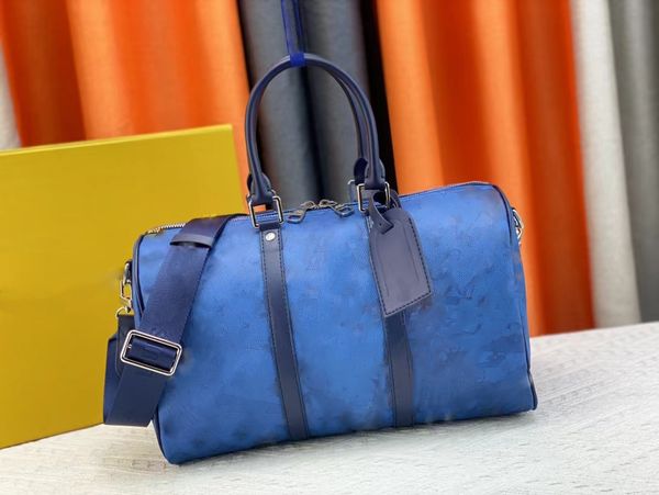 

2023 new men's and women's travel bag handheld one shoulder designer classic fashion large capacity handbag casual european and am
