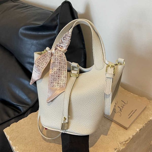 

luxury picotin lock bag 2023 new fashion handheld women's mori cute casual simple bucket summer sense crossbody 1w1k