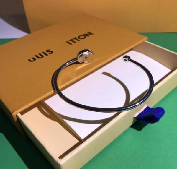 

2023new luxury designer jewelry 18k gold plated stainless steel couple wedding bracelets gift accessories whole47695352458492973, Black