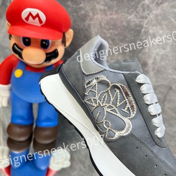 

2023 designer men causal shoes fashion woman leather lace up platform sole sneakers white black mens womens sneaker xsd221108