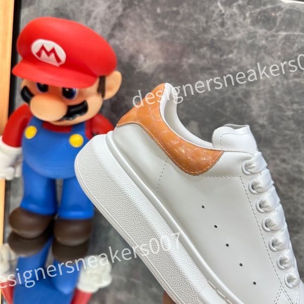 

new luxury mens old daddy shoe sneakers fashion trend designer brand classic pure black non-slip outsole outdoor street xsd221105