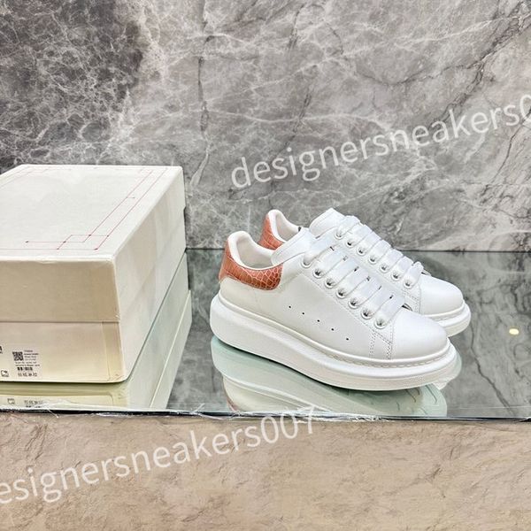 

mens old daddy shoes sneakers fashion trend designer brand classic pure black non-slip outsole outdoor street xsd221105