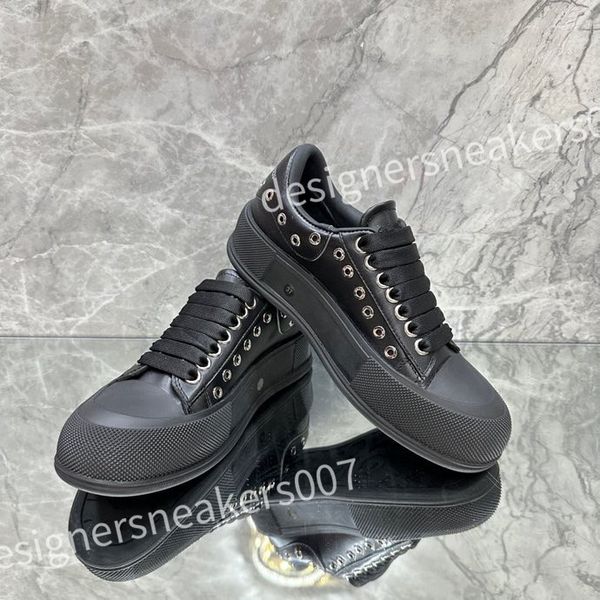 

2023 luxurys designer men causal shoe fashion woman leather lace up platform sole sneakers white black mens womens sneaker xsd221111