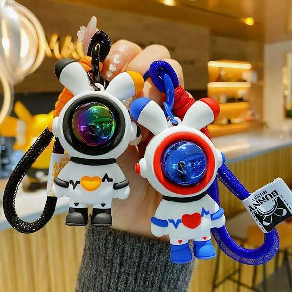 

key rings cute astronaut rabbit bear key chain ring for men women car keychain wrist rope keyring bag charm pendant accessories girl gift l2, Slivery;golden