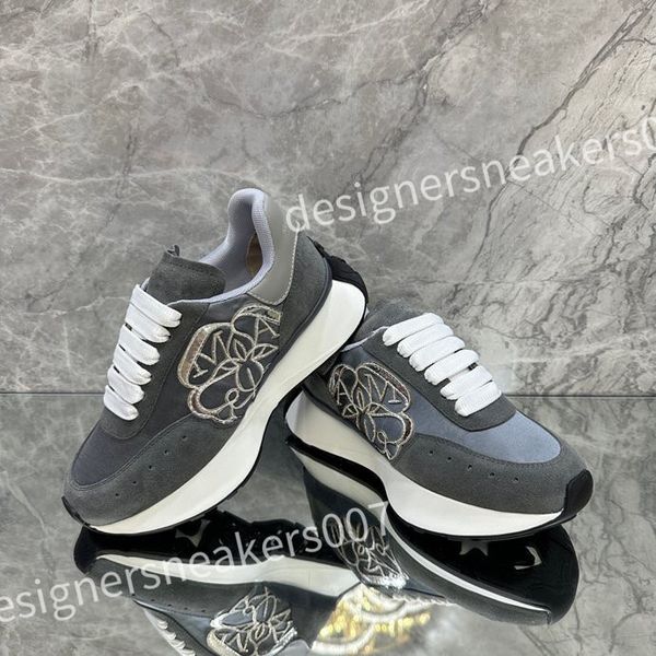 

2023 designer men causal shoes fashion woman leather lace up platform sole sneakers white black mens womens sneaker xsd221108