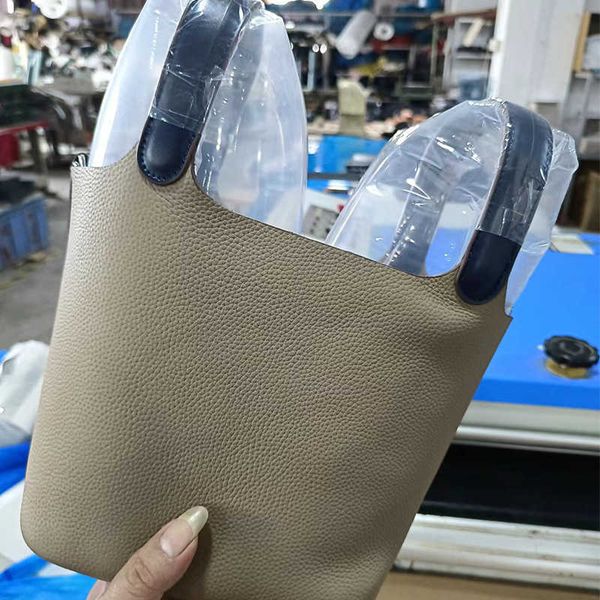 

luxury picotin lock bag new 2023 color-blocking vegetable basket bag cow leather women's bucket lychee grain portable bun mother yi9a