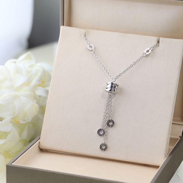 

luxury designer c-letter necklace choker chain 18k gold plated brass copper crystal letters pendant necklaces for women fashion wedding, Silver