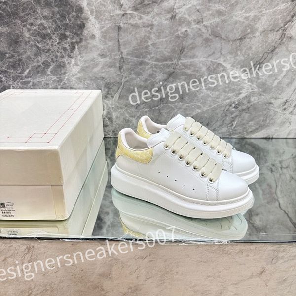 

mens old daddy shoe sneakers fashion trend designer brand classic pure black non-slip outsole outdoor street xsd221105