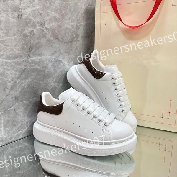 

new luxurys mens old daddy shoes sneakers fashion trend designer brand classic pure black non-slip outsole outdoor street xsd221105