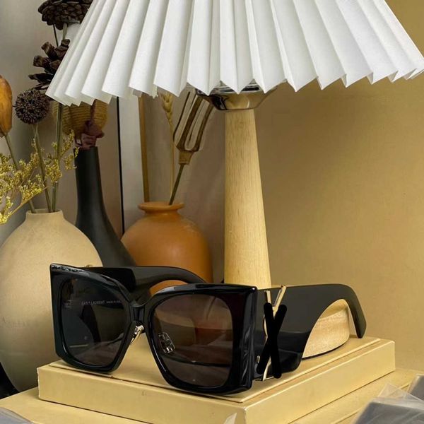 

2023 new ys yang shulin's female large square plate frame anti-ultraviolet sunglasses, White;black