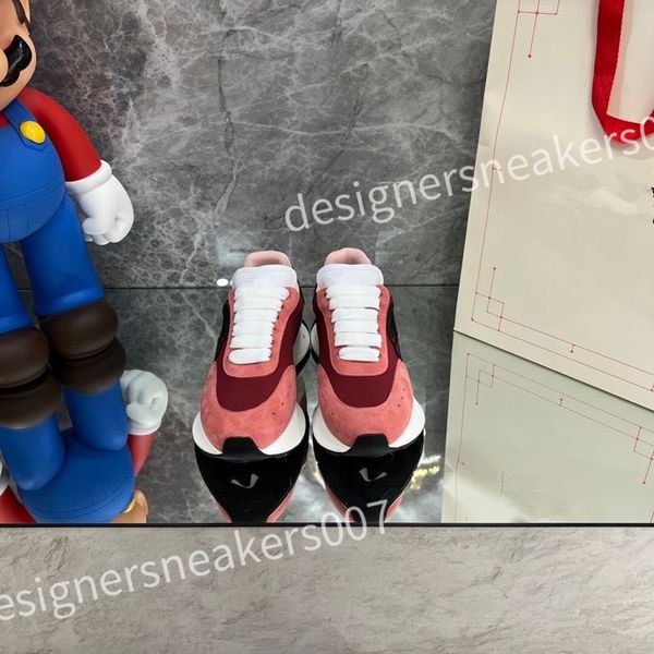 

2023 luxurys designer men causal shoes fashion woman leather lace up platform sole sneakers white black mens womens sneaker xsd221109